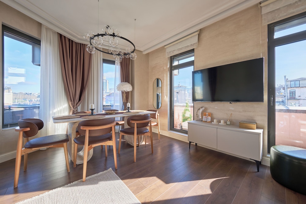 Taksim 360 Lagirio Residence