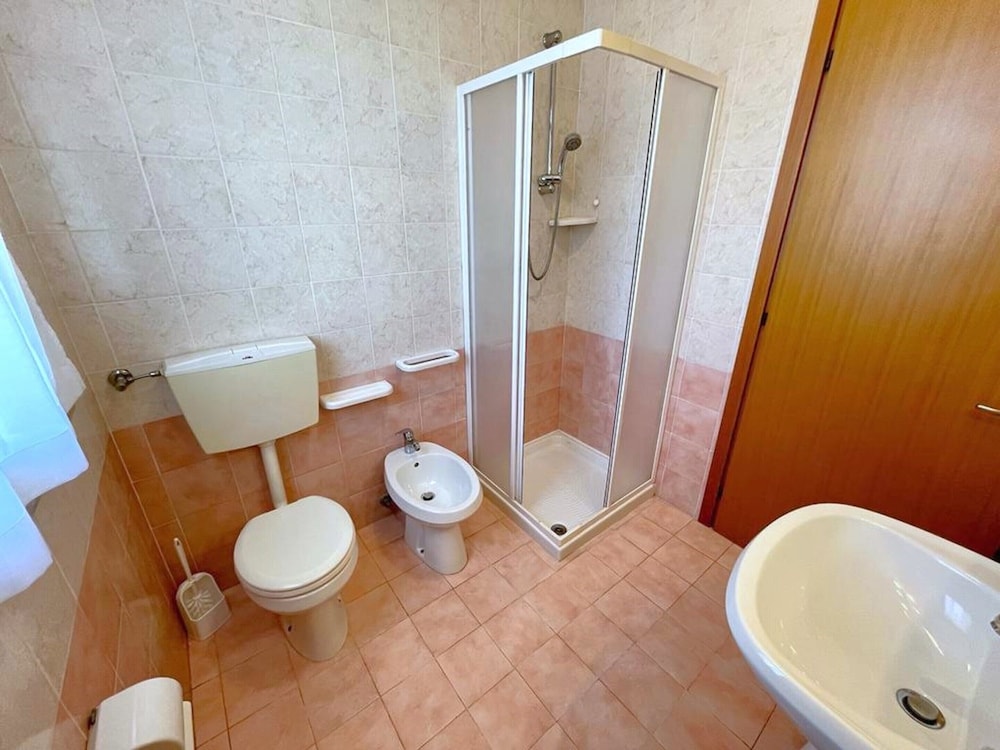 Relaxing Coastal Stay in Lido Altanea