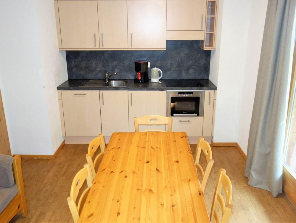 Flat in Nendaz With Ski-in/ski-out Access