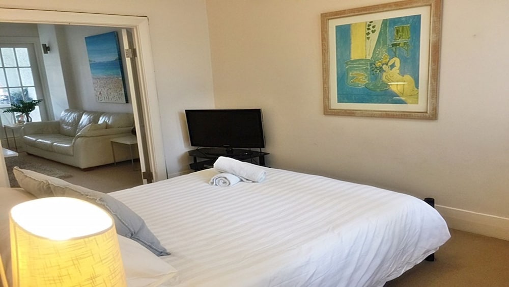 The Apartment Service DARL3 - Image 4