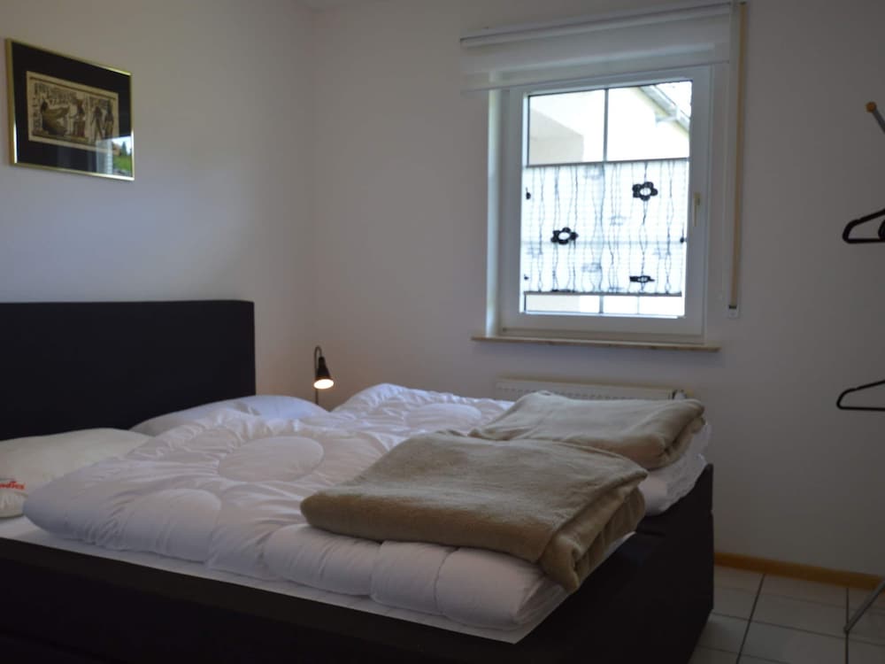 Comfy Apartment in Zendscheid near Forest view 2