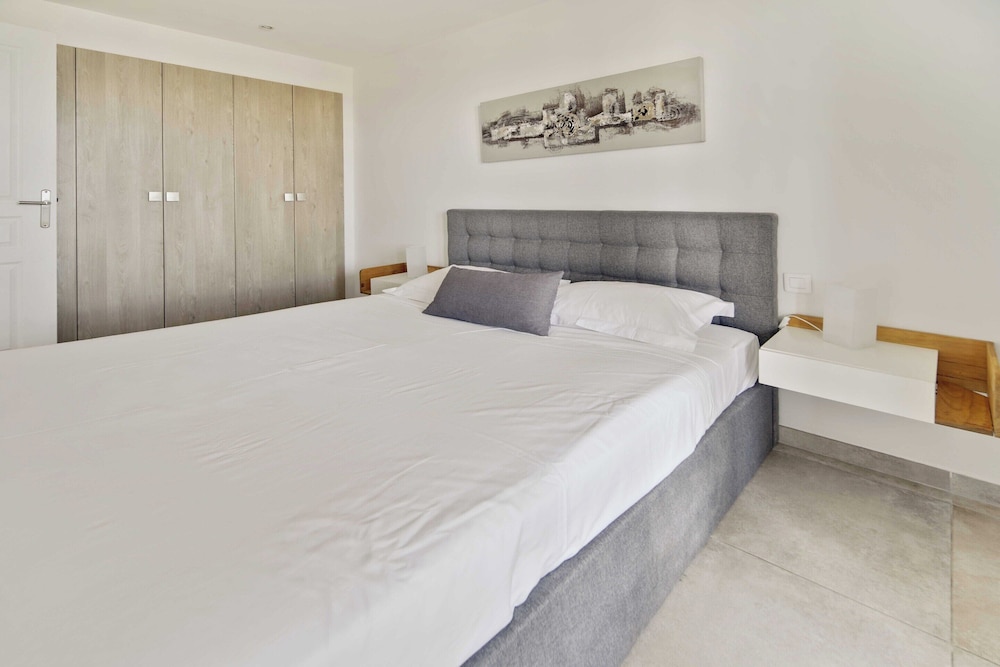 Beautiful Flat With sea View - 4P - Gassin view 3