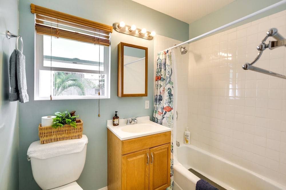 Pet-friendly San Diego Home w/ Patio: 5 Mi to Dtwn