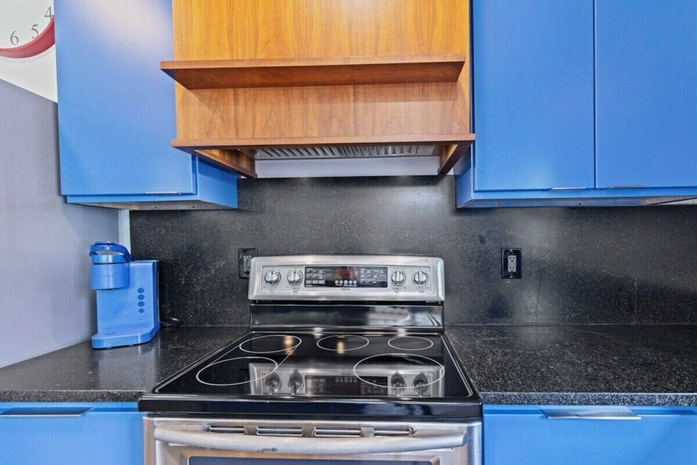 Indy Stadium Villas 711 L