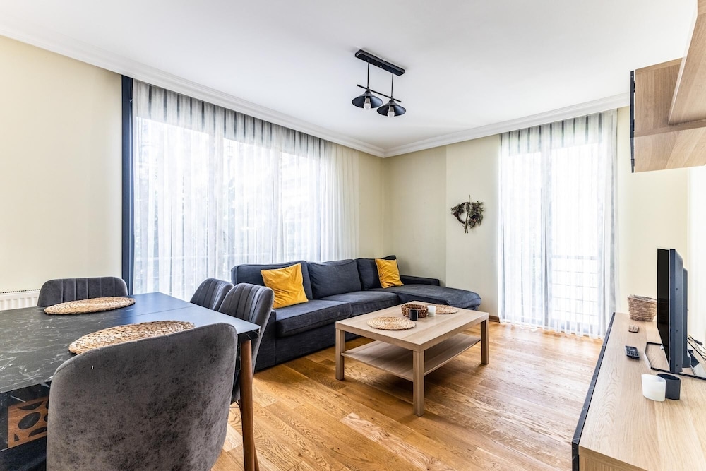 Minimal Flat 10 min to Caddebostan Coast