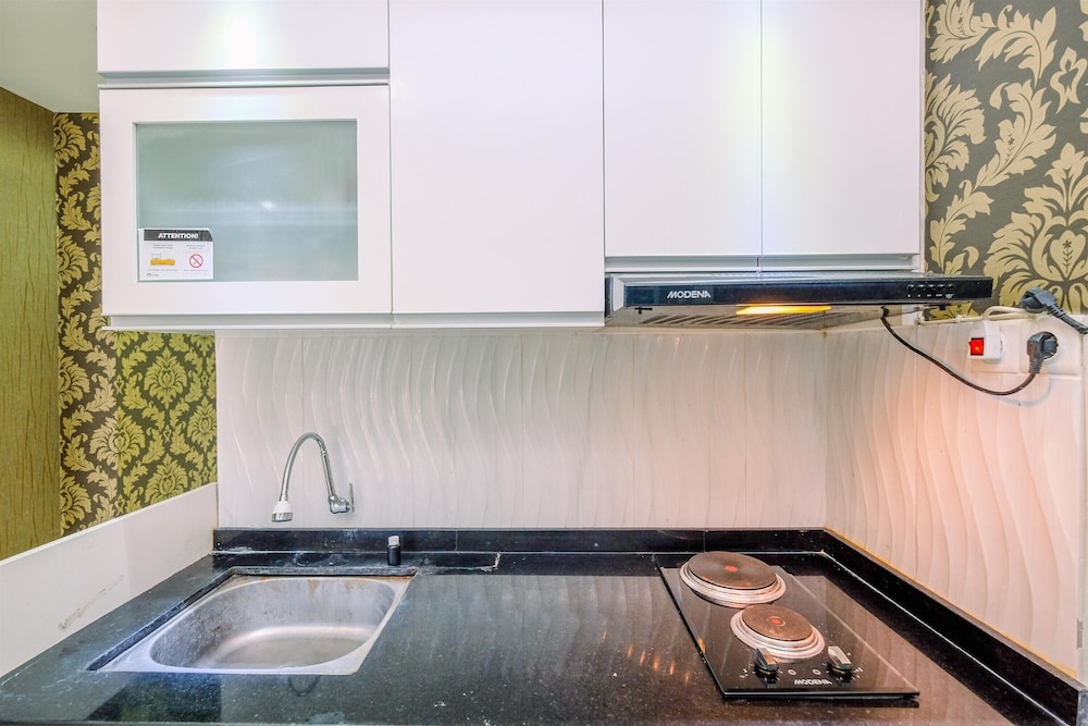 Comfort Stay Studio at 6th Floor Sentul Tower Apartment