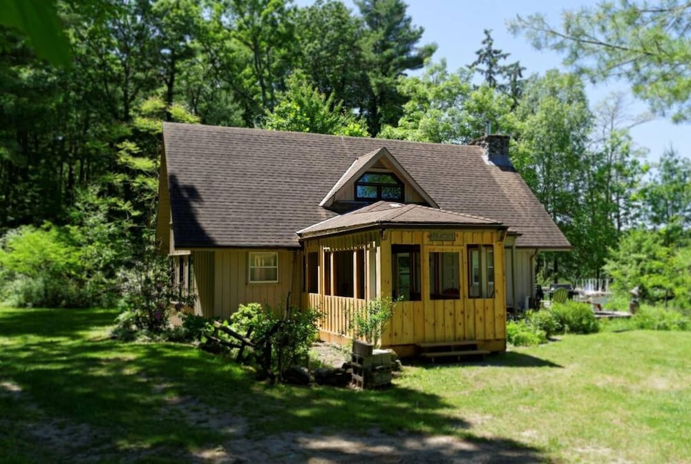 Welcome to Black River - Nature Lovers Paradise-1