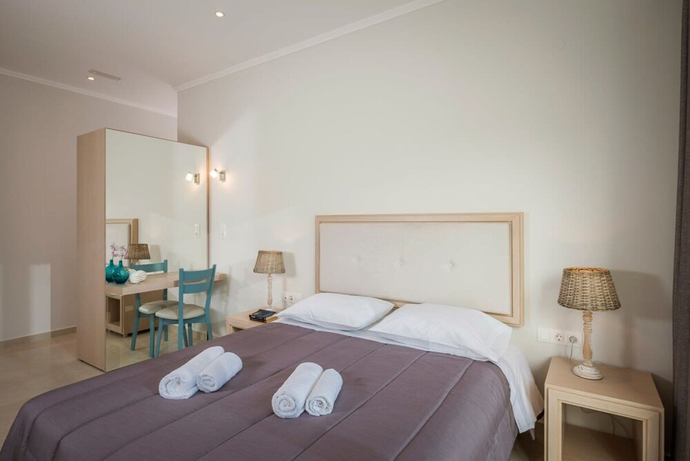 Mear Double Luxury - Cretan Garden Hideaway