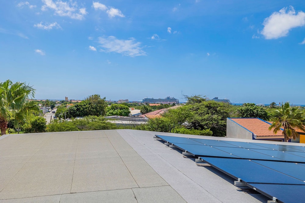 Spacious 4BR Villa Private Pool Cozy Location