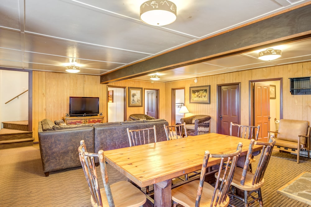Grand Lake Lodge