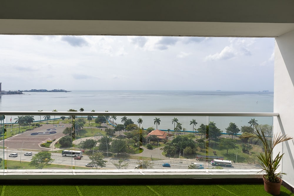 The Wataqui Condo by Acomodo 45 Days Minimum