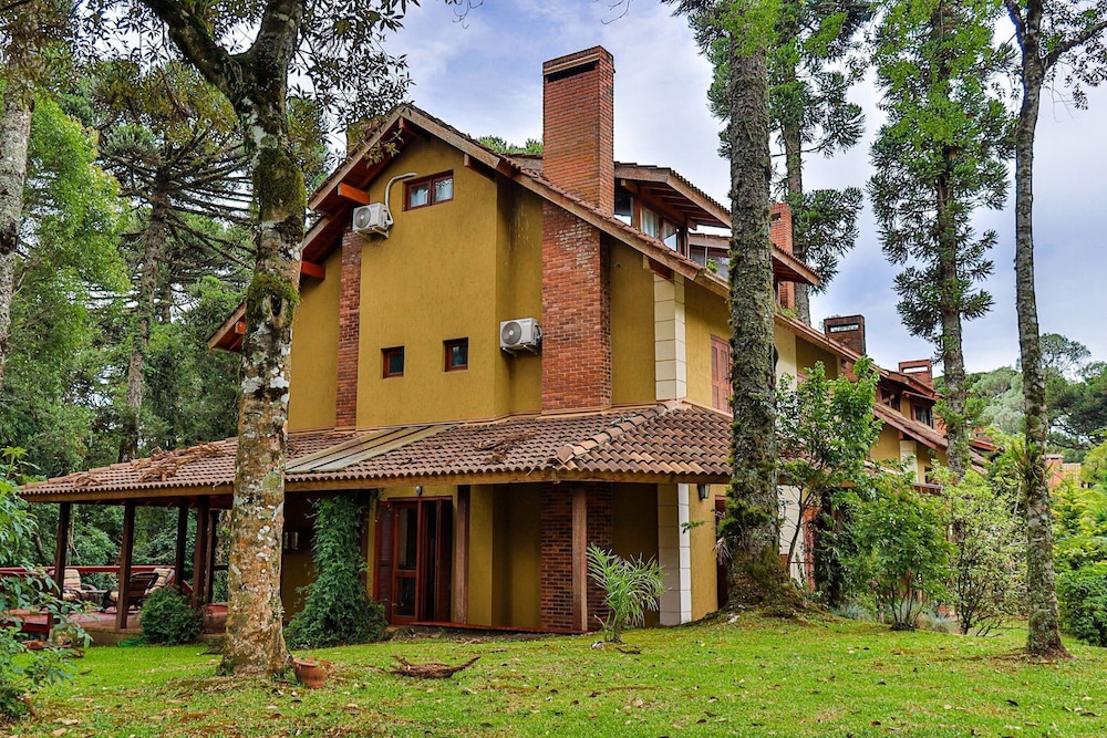Locar-in Gramado Tríplex Laje de Pedra