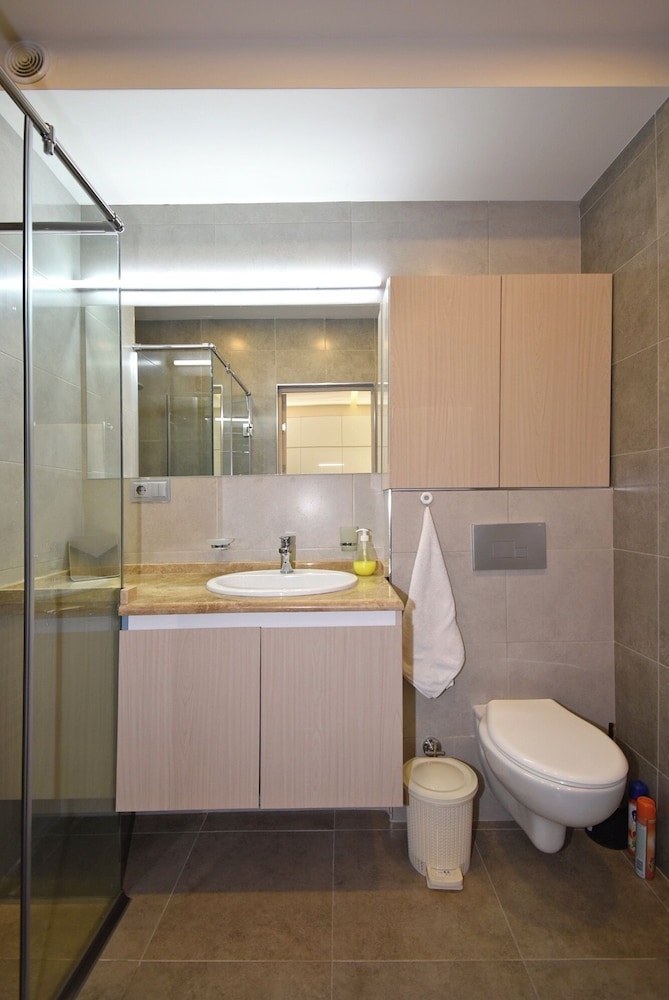 Aparthotel by Luxe Group KO16
