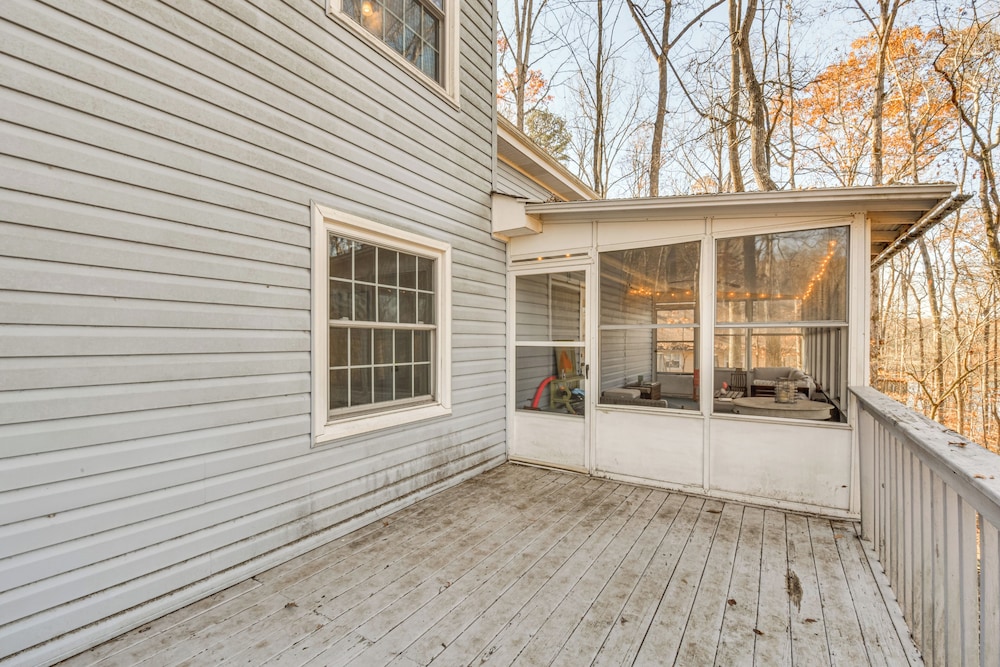 Lakefront Gem w/ Games in Westminster!
