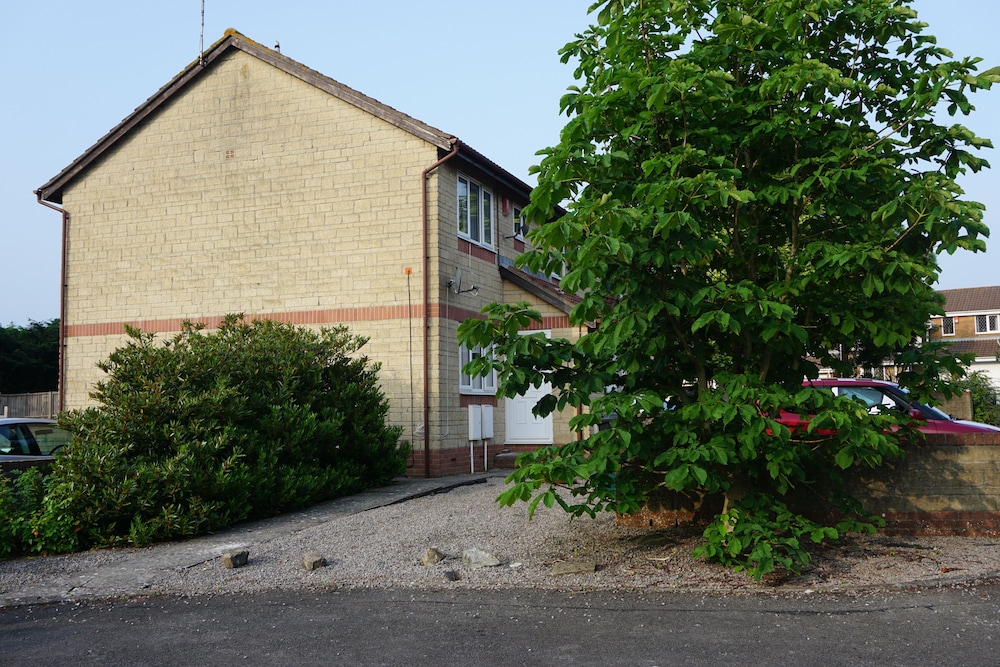 Holt Apartment