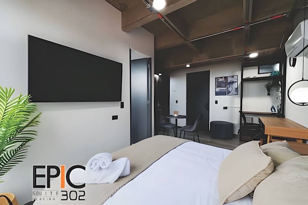 Epic Suite 302 Deluxe Aeropuerto