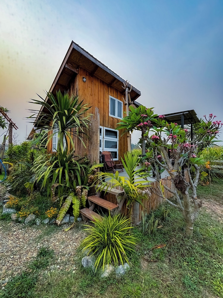 Deetorjai FarmStay Nan