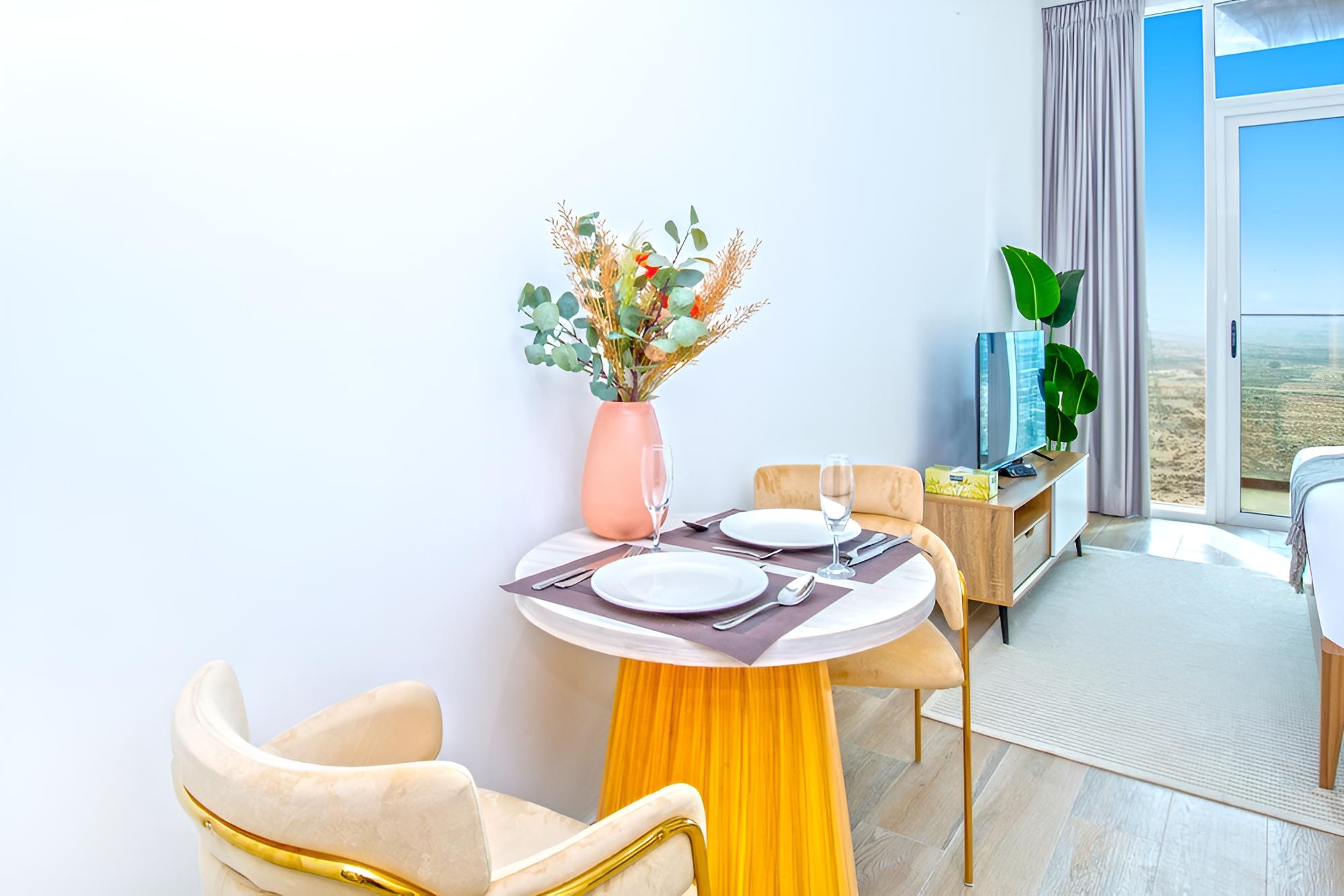 ST-BloomTower-805 by bnbme homes