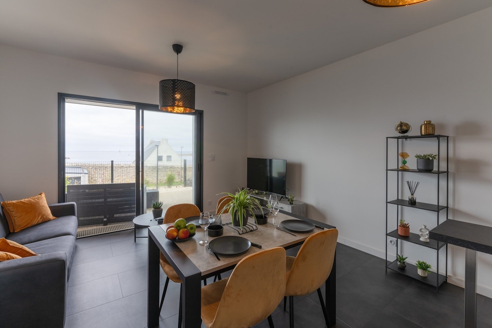 Apartment in Porspoder Near Plage du Bourg