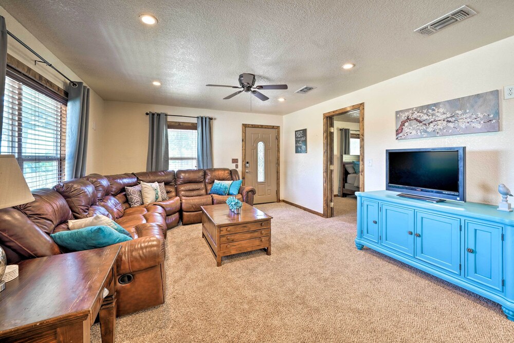 McAlester Vacations - Mcalester Cottage w/ 30 Private Acres  Ponds! - Property Image 18