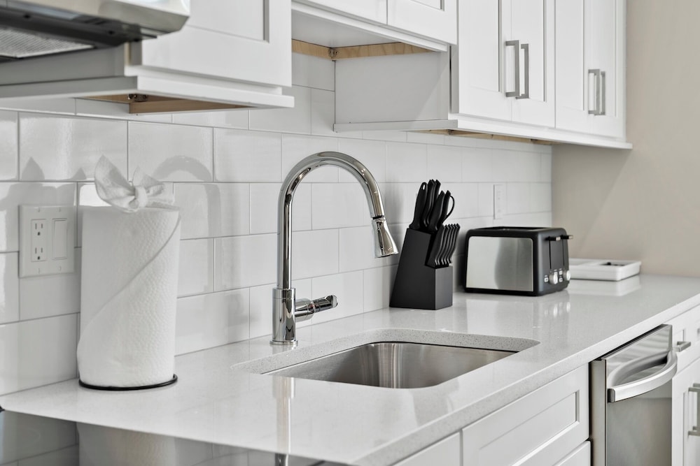 Luxury 2BR near Cambridge