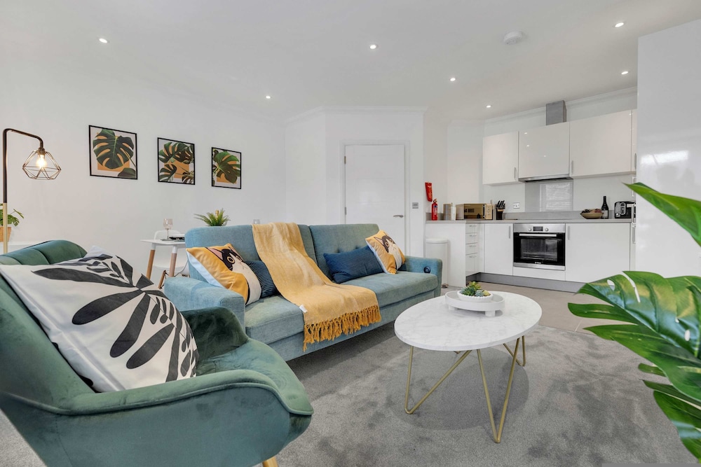 30 Monthly Discount Long-stay St Mary s Nest