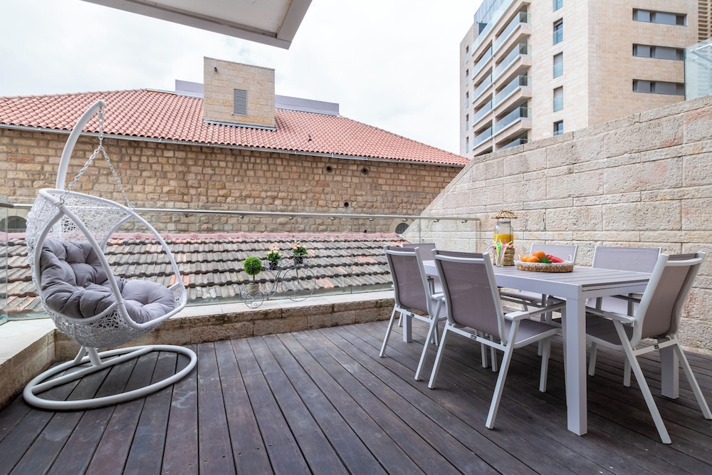 King David Court - Isrentals