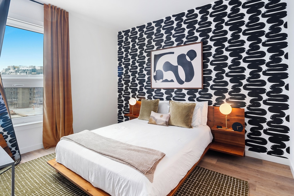 Luxury Apartments by Hyatus at Boston Everett