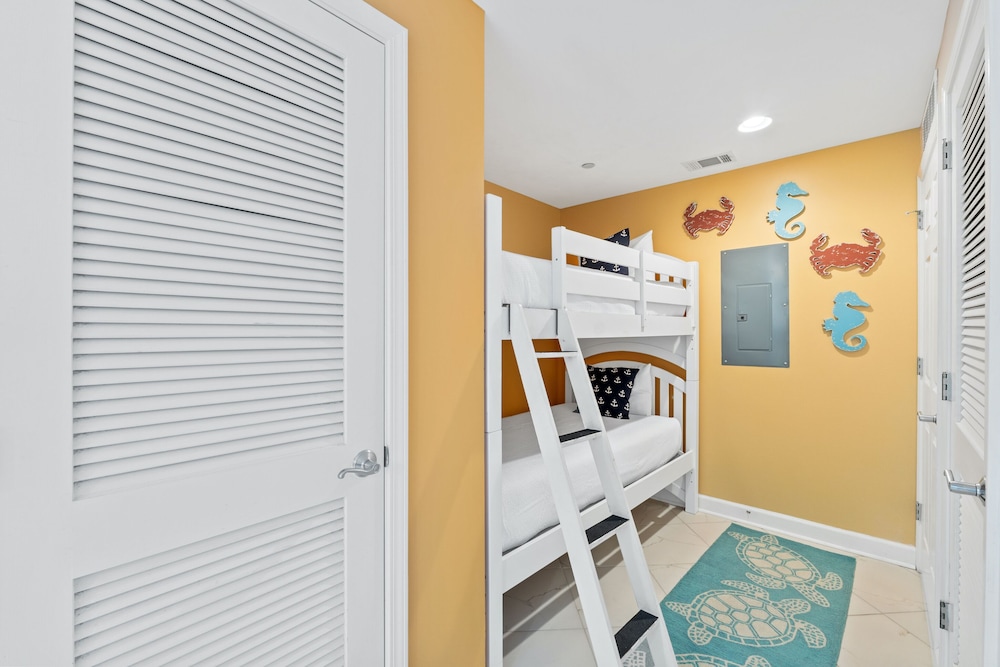 Splash Beach Resort by Panhandle Getaways