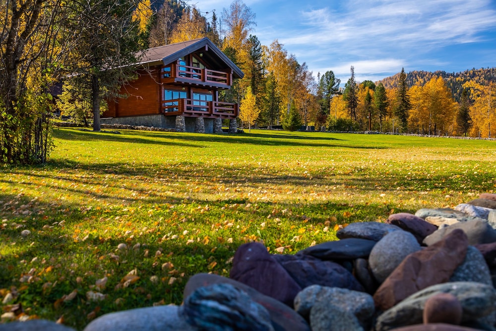Altay Village Teletskoe