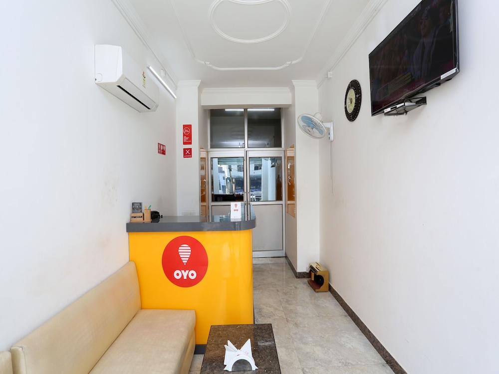 OYO 11306 SS Hotel