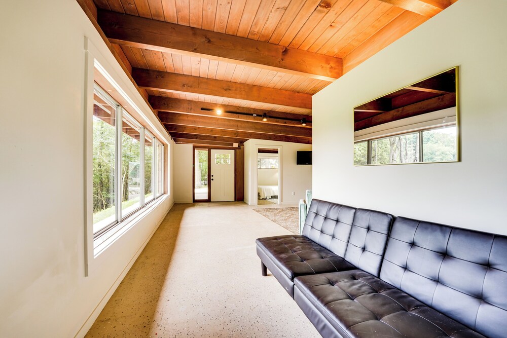 Fire Pits & Grill: Lakefront Jackson Home