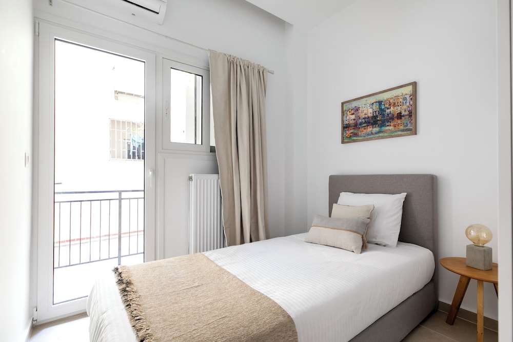 Anatoli - Athenian 2-BR Apartment in Athens