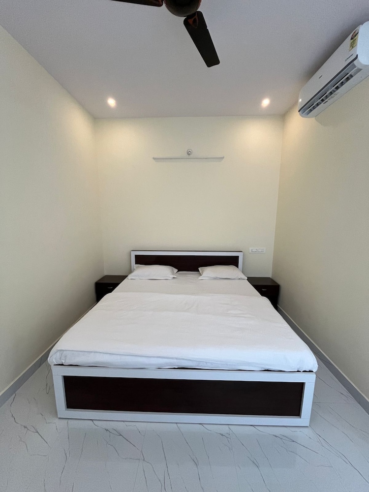 Sriram Guest House