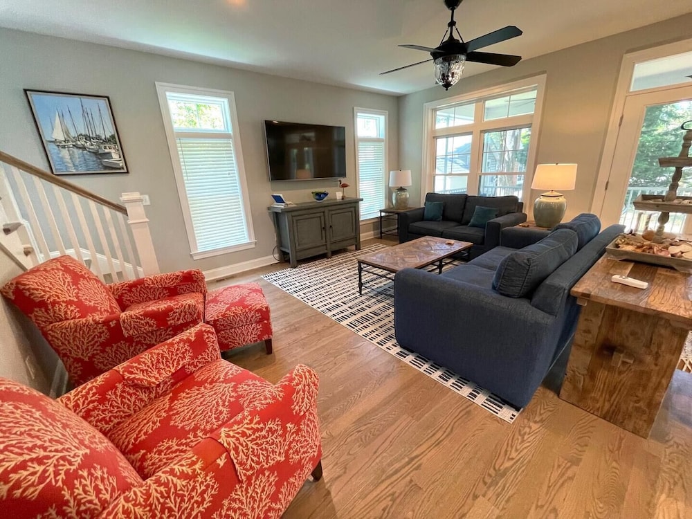 Laurel Street 114