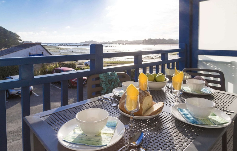 Apartment in Tregastel Near Renote Island