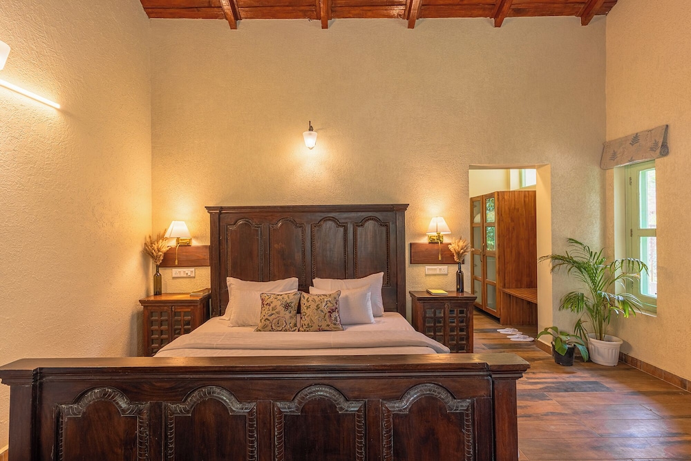 Echor Malusara Lakeview Retreat Bhimtal
