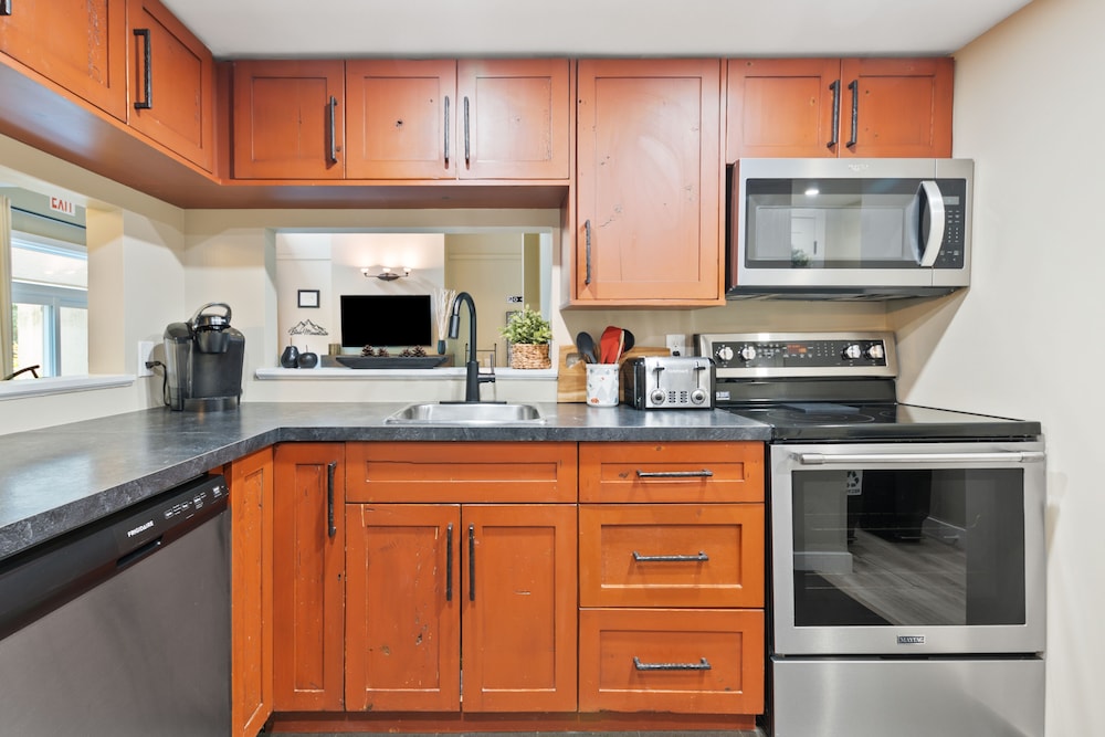 Wintergreen Condos