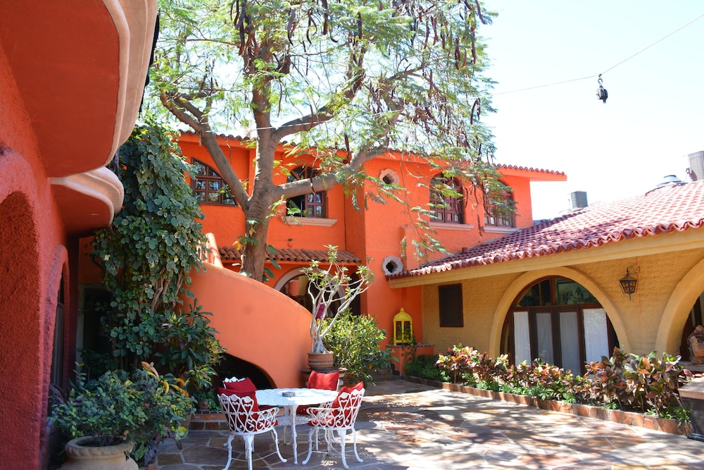 Collection O Casa Bella Hotel Boutique, Cabo San Lucas