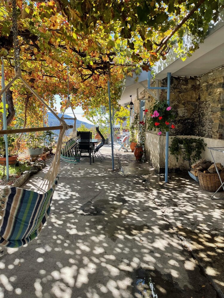 Holiday House Prodromos