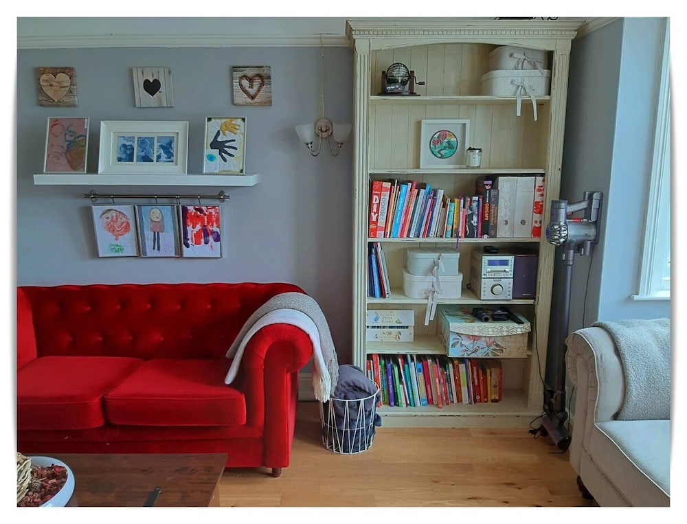 Charming Villa in Ryde - Child Friendly