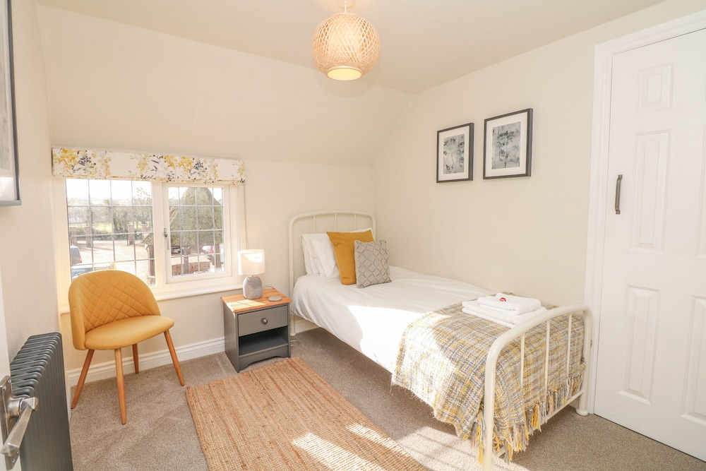 Pumphouse Cottage
