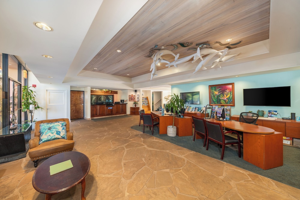 Petite Retreat at Kahana Falls