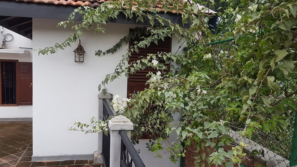 Siriniwasa Villa Induruwa