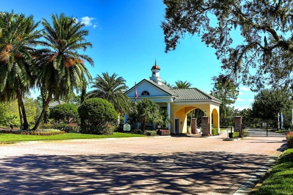5br Pool Villa At Providence Golf & Country Club 5 Bedroom Villa