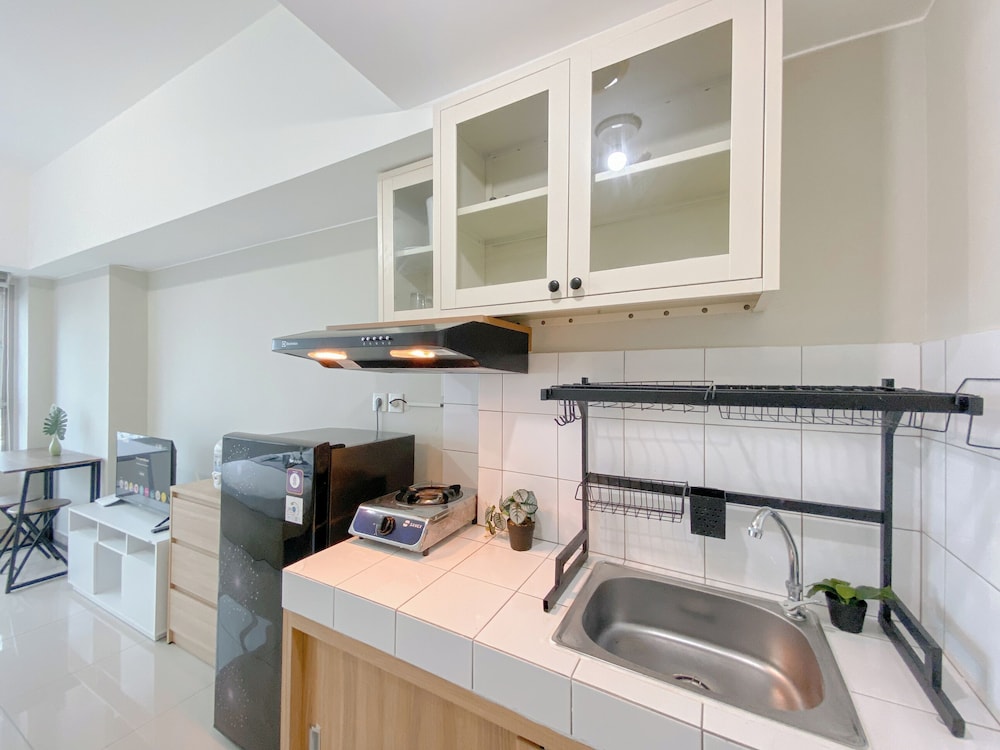 Comfy Studio at Springlake Summarecon Bekasi Apartment