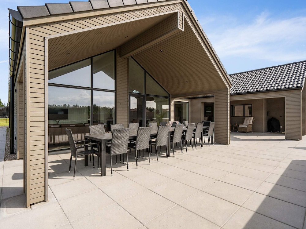 5 Star Holiday Home in Norre Nebel