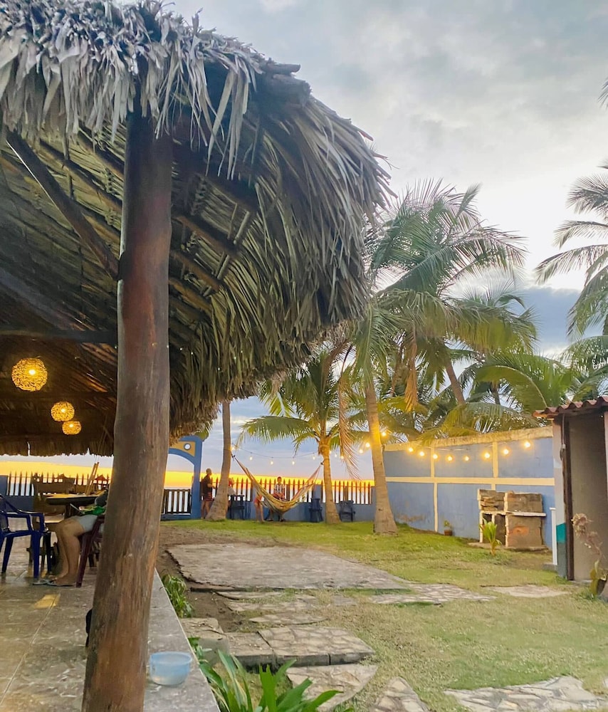 Room in Cabin - Cabana With Breakfast and Pool on the Beach view 4