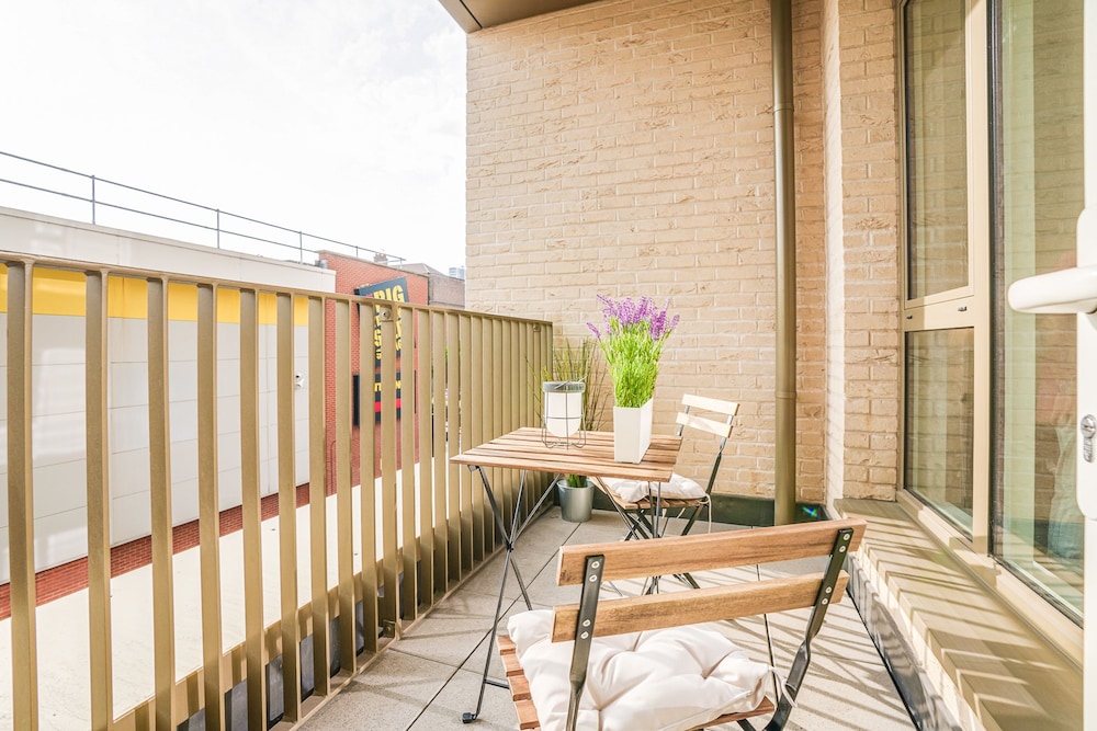 Central London Stay in Vauxhall With Balcony