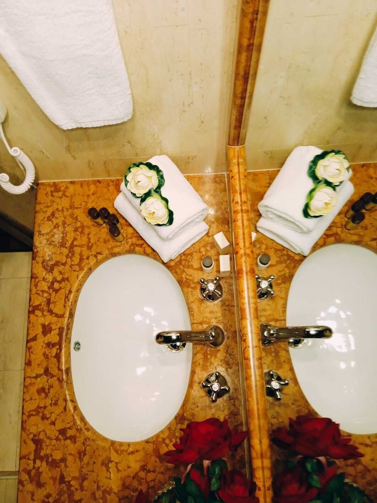 Castello Castriota Scanderbeg Suites De Charme